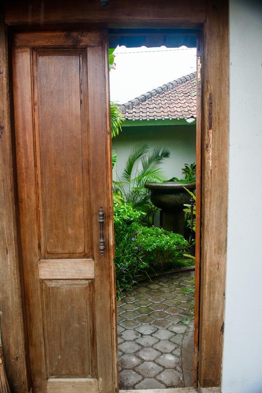 Hideaways Seminyak Villa Екстер'єр фото