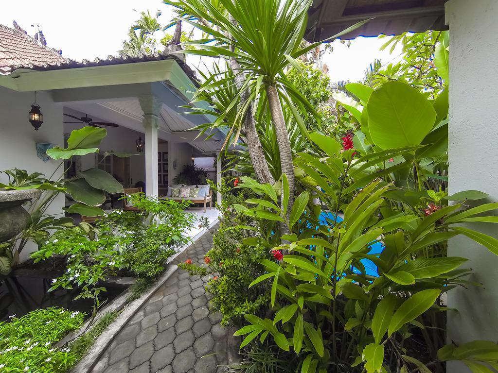 Hideaways Seminyak Villa Екстер'єр фото