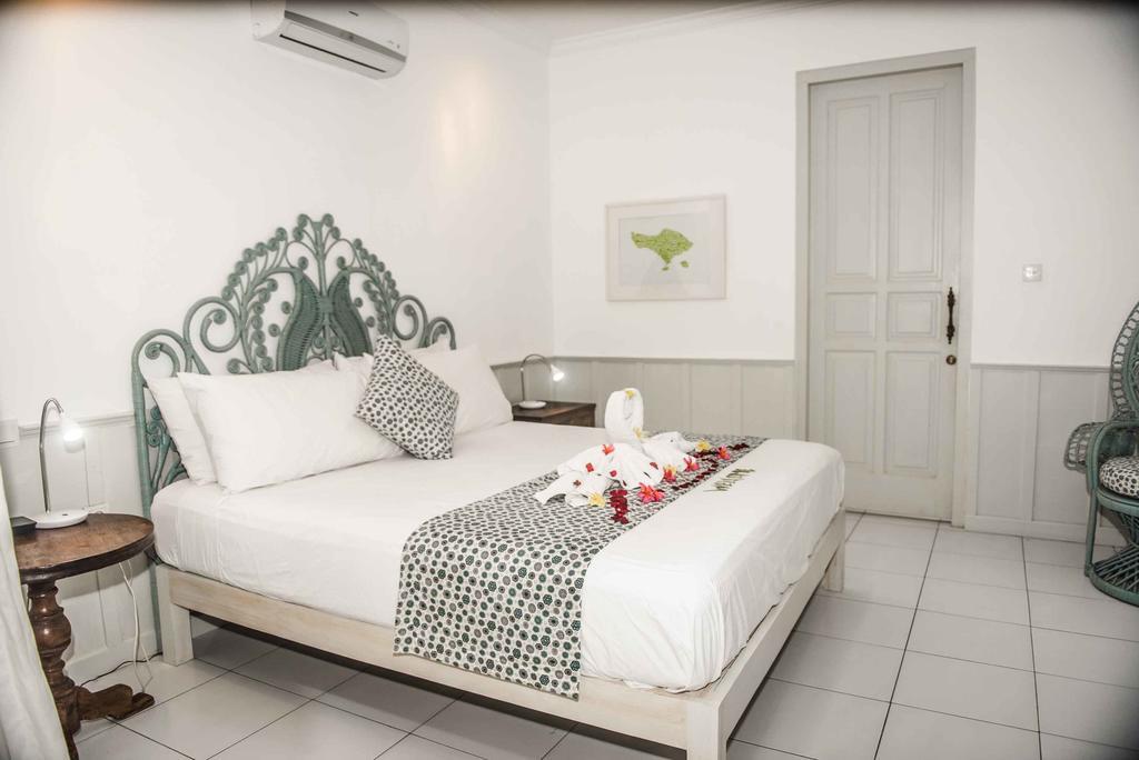 Hideaways Seminyak Villa Екстер'єр фото